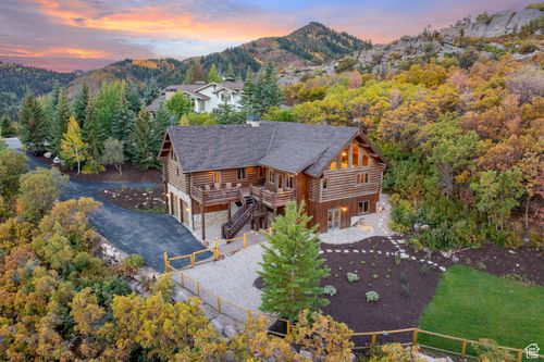 6874 Saddle Ct, Snyderville, UT, 84098-5374 | Card Image