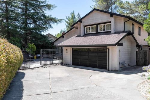 5644 Alhambra Hills Ct, Martinez, CA, 94553-5848 | Card Image