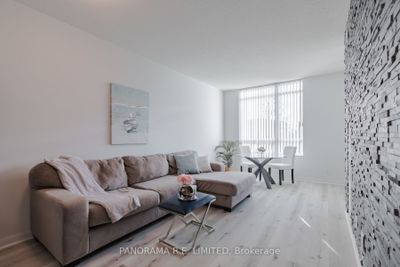 207 - 235 Sherway Gardens Rd, Condo with 2 bedrooms, 2 bathrooms and 1 parking in Toronto ON | Image 2