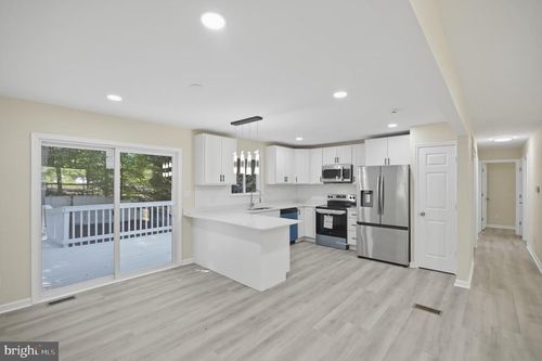 9 W Briar Dr, STAFFORD, VA, 22556-1202 | Card Image