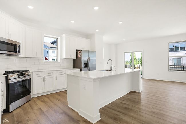 13421 Carlsbad Pl, Townhouse with 3 bedrooms, 4 bathrooms and null parking in Fishers IN | Image 19