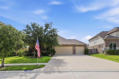 417 Westwood Dr, League City, TX, 77573-7063 | Card Image