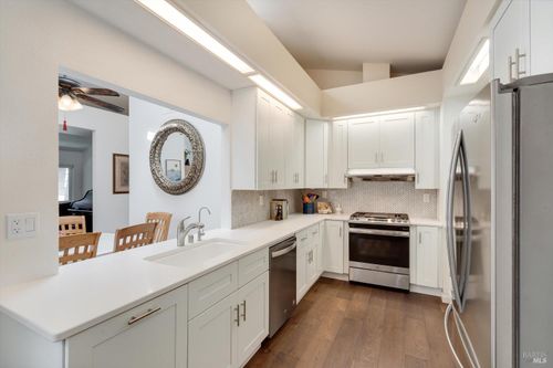 2008 Stonefield Lane, Santa Rosa, CA, 95403 | Card Image