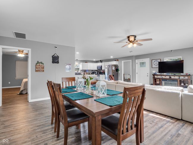 dining space completes the open concept, great for entertaining and family gatherings | Image 11