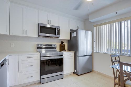 301-6698 10th Avenue N, Lake Worth, FL, 33467 | Card Image