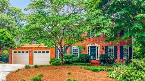 707 Sussex Ct, Greensboro, NC, 27410-5433 | Card Image