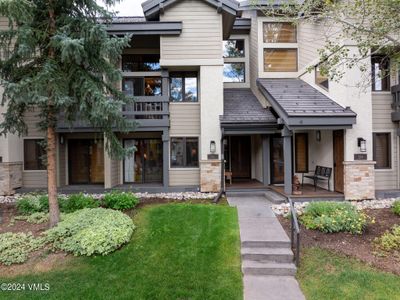 186 - 186 Willis Place, Townhouse with 3 bedrooms, 2 bathrooms and 1 parking in Beaver Creek CO | Image 1