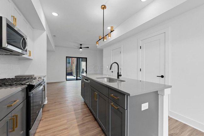 12 - 1106 Oak St, Condo with 2 bedrooms, 3 bathrooms and null parking in Columbus OH | Image 9