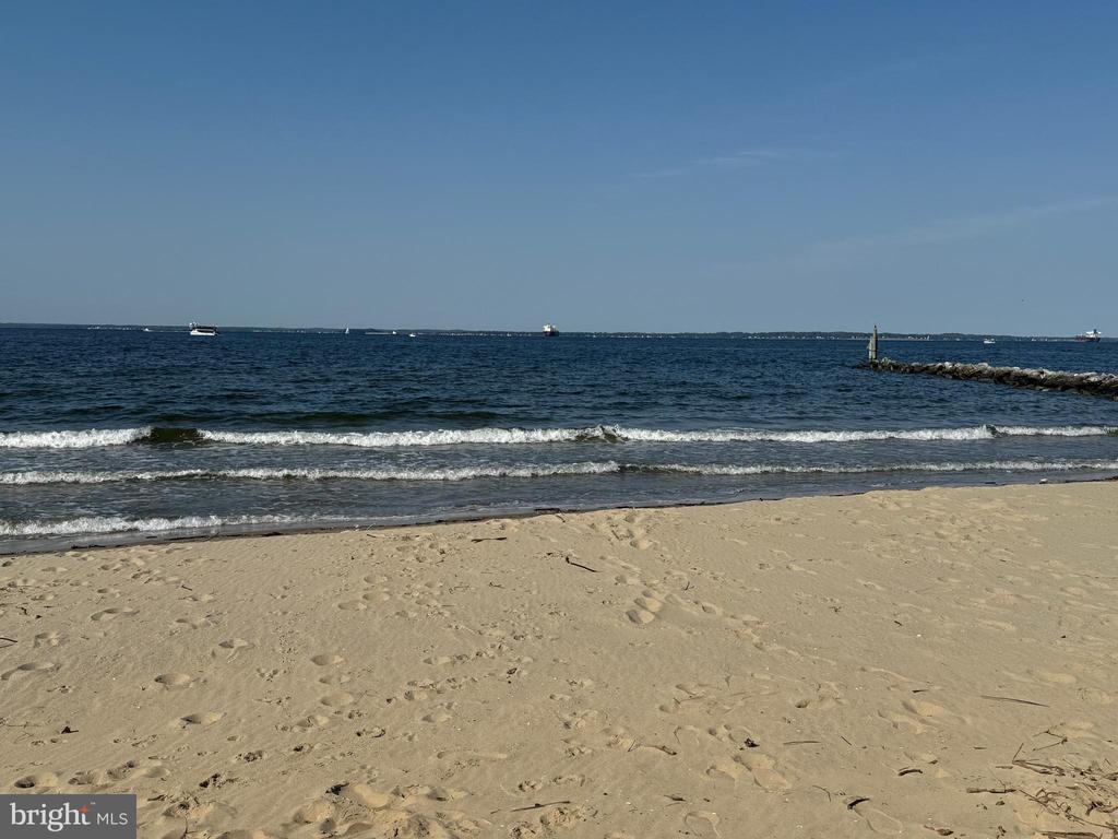 Chesapeake Ave, Stevensville, MD 21666