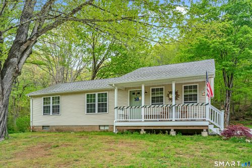 680 Killingworth Rd, Higganum, CT, 06441-4402 | Card Image