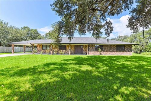 13758 Highway 23, Belle Chasse, LA, 70037-4150 | Card Image