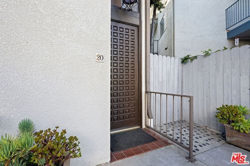 unit-20-5951 Canterbury Dr, Culver City, CA, 90230-6769 | Card Image