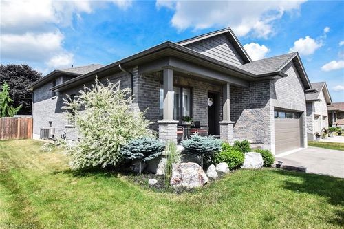 295 Courtland St, Delhi, ON, N4B0A7 | Card Image