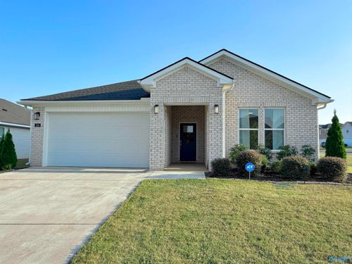 124 Harvest Moon Dr, Harvest, AL, 35749-6824 | Card Image