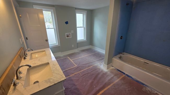 APT-2 - 20 Reeves St, Condo with 3 bedrooms, 1 bathrooms and 2 parking in Worcester MA | Image 32