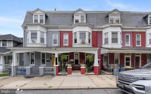 1140 E Market St, YORK, PA, 17403-1156 | Card Image