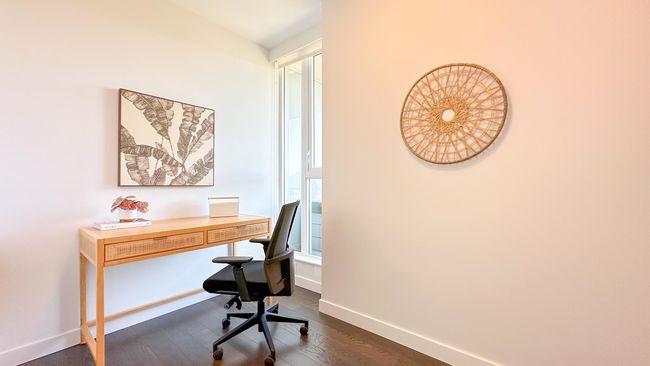 4702 - 567 Clarke Rd, Condo with 3 bedrooms, 2 bathrooms and 2 parking in Coquitlam BC | Image 15