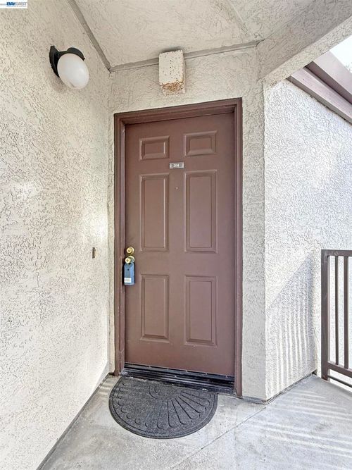 314-21314 Gary Dr, Hayward, CA, 94546-6132 | Card Image