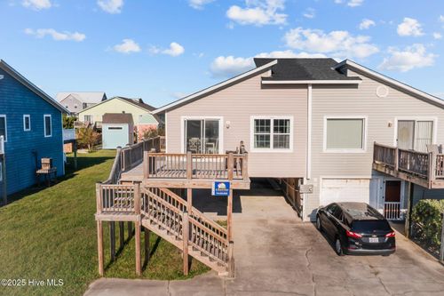 177 Sea Gull Ln, N Topsail Beach, NC, 28460-8289 | Card Image