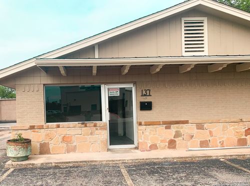 137 Fredericksburg, New Braunfels, TX, 78130 | Card Image