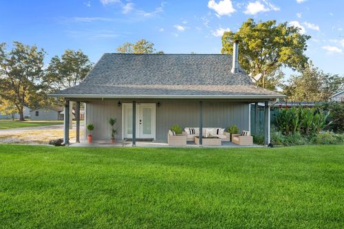 241 Bluff Dr, Livingston, TX, 77351-8002 | Card Image