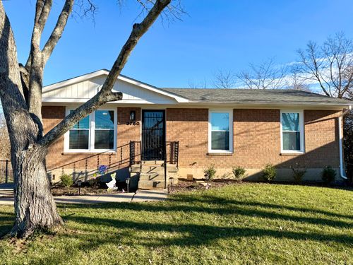 3760 Niagara Dr, Lexington, KY, 40517-3332 | Card Image
