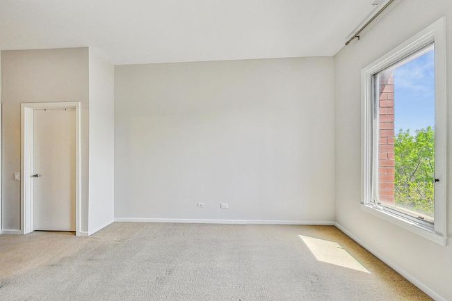Primary Bedroom | Image 17