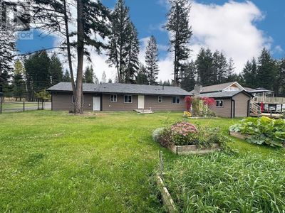 5006 Canium Crt, House other with 3 bedrooms, 2 bathrooms and null parking in 108 Mile Ranch BC | Image 1