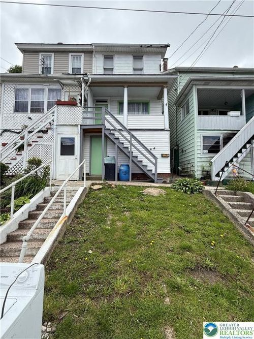 328 E Abbott St, Lansford, PA, 18232-2103 | Card Image