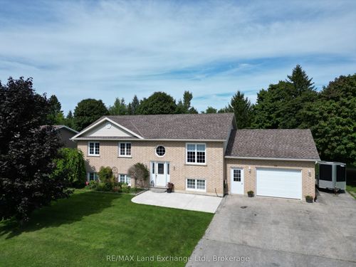 {{alt}} | Card Image