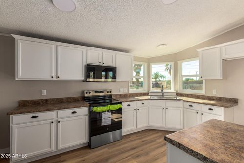 417 E Alsdorf Rd, Eloy, AZ, 85131-2421 | Card Image