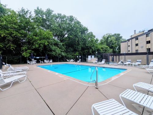 apt-415-6710 Vernon Ave S, Edina, MN, 55436-1835 | Card Image