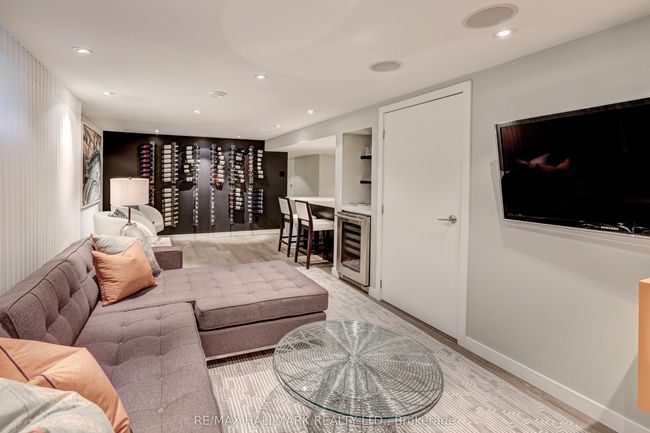 4 Tinder Cres, House other with 4 bedrooms, 2 bathrooms and 4 parking in North York ON | Image 21