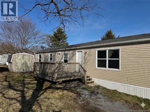 20 Third St, Quispamsis, NB, E2G1W6 | Card Image