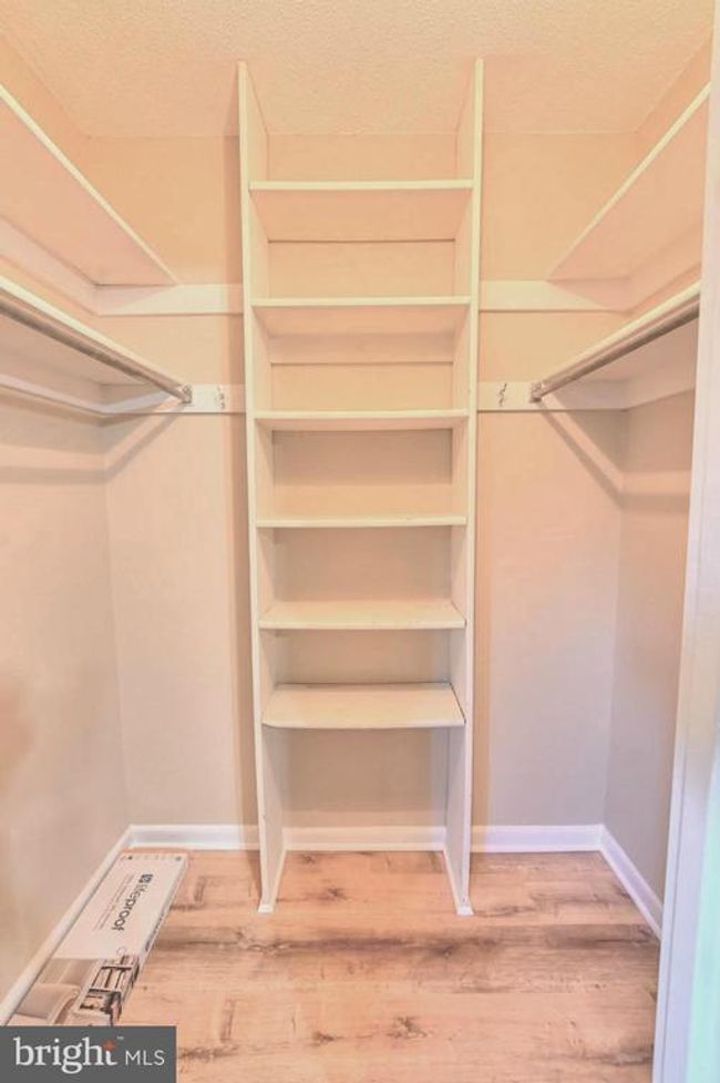 APT-1B - 11629 Stoneview Sq, Condo with 2 bedrooms, 2 bathrooms and null parking in RESTON VA | Image 28