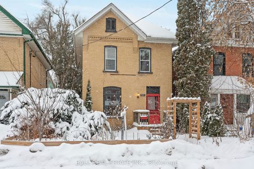 581 Aylmer St N, Peterborough, ON, K9H3W8 | Card Image