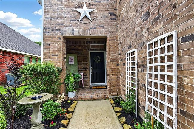 16611 River Wood Ct, House other with 5 bedrooms, 3 bathrooms and 3 parking in Crosby TX | Image 4