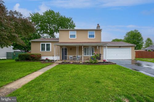 465 Moonflower Ave, READING, PA, 19606-3461 | Card Image