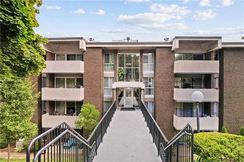 2407 Charlemagne Cir, Pittsburgh, PA, 15237-2924 | Card Image