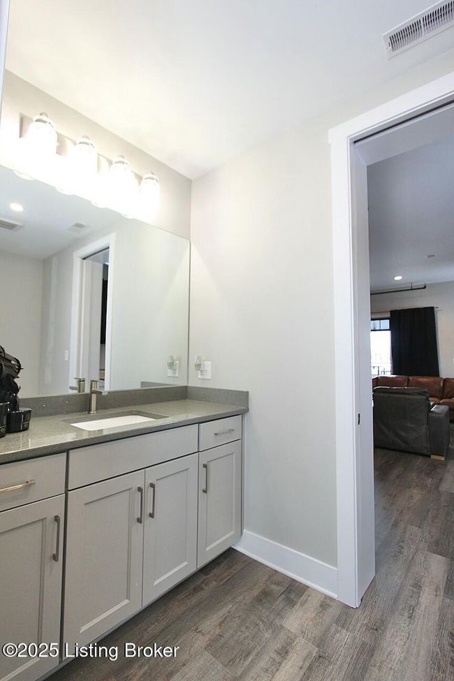 210 - 210 Mulberry St, Condo with 1 bedrooms, 1 bathrooms and null parking in Jeffersonville IN | Image 28