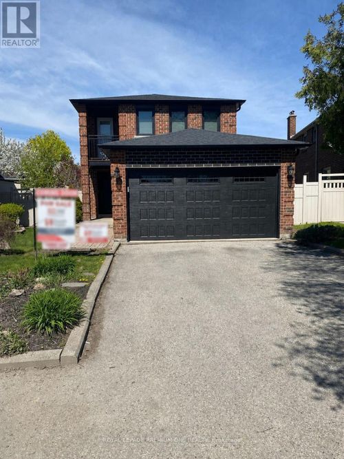 16 Muzzo Crt, Woodbridge, ON, L4L3K2 | Card Image
