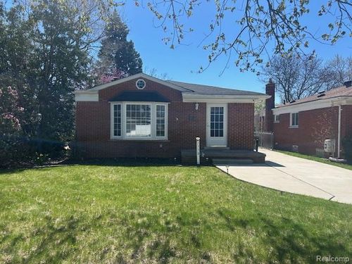 2331 Emeline St, Trenton, MI, 48183-3653 | Card Image