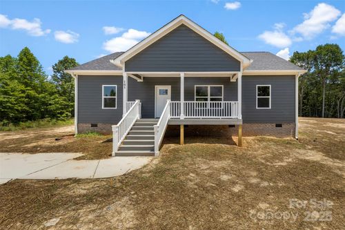 105 Darvee Rd, Blacksburg, SC, 29702-9408 | Card Image