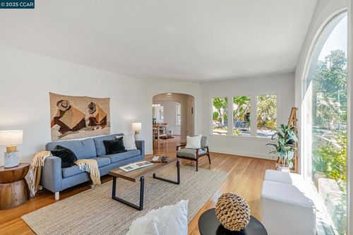 3114 Thompson Ave, Alameda, CA, 94501-1756 | Card Image