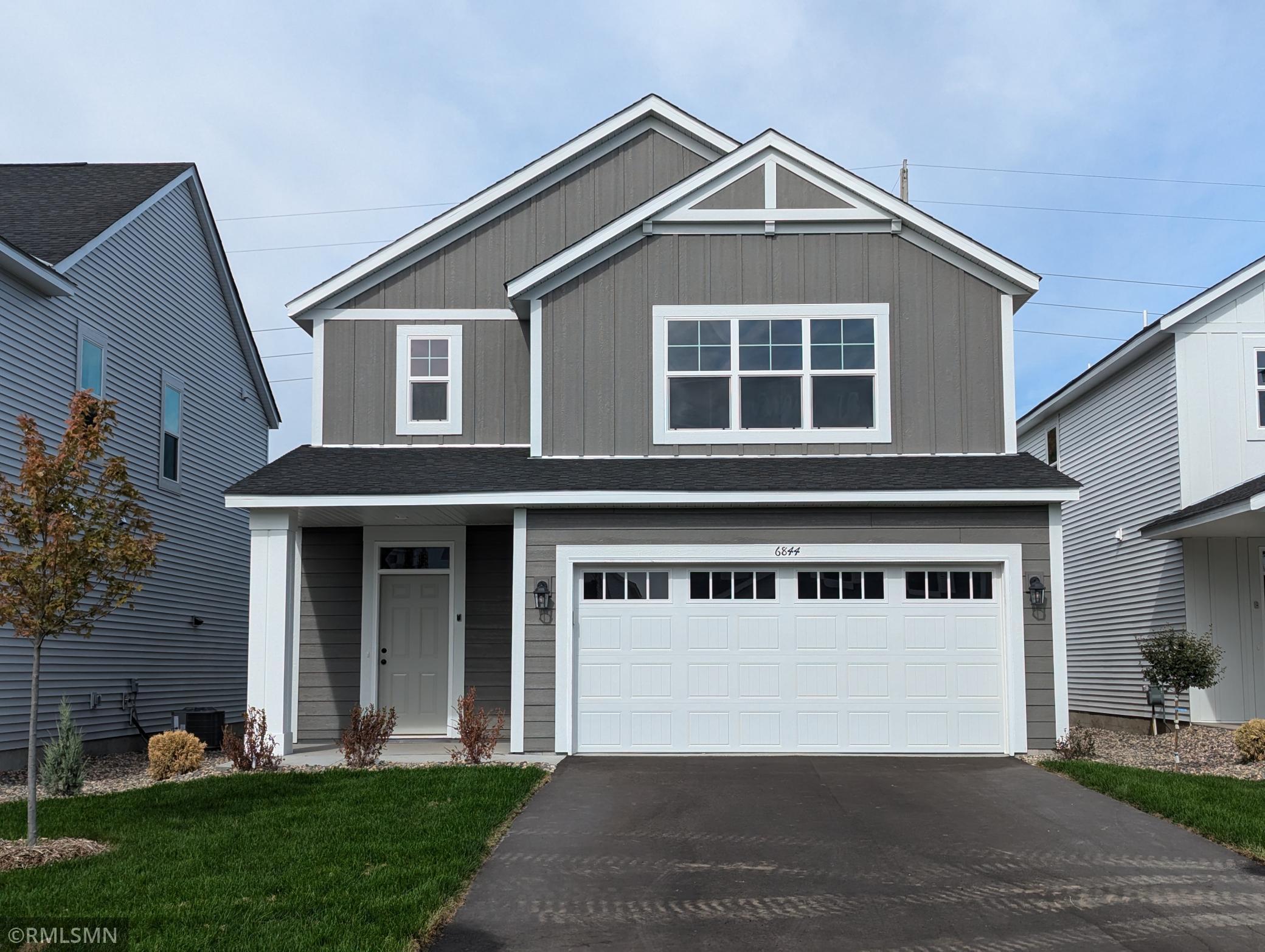 101st St, Cottage Grove, MN 55016