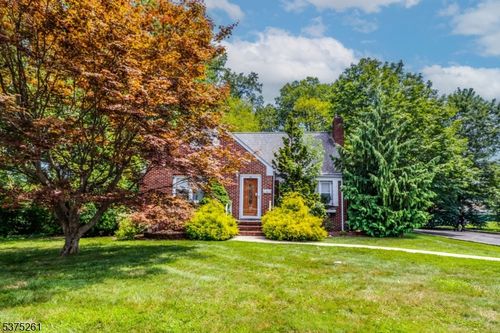 50 Clover Ave, Colonia, NJ, 07067-2007 | Card Image