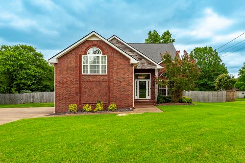 117 Waterford Way, Hendersonville, TN, 37075-5834 | Card Image