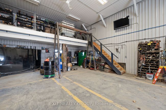 325 County Rd 30, House other with 2 bedrooms, 2 bathrooms and 25 parking in Bloomfield ON | Image 36