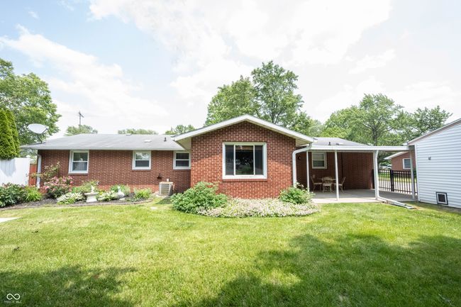 9461 N County Road 800 W, House other with 3 bedrooms, 2 bathrooms and null parking in Middletown IN | Image 56