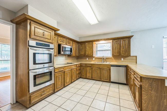 2413 Golden Willow Ln, House other with 3 bedrooms, 3 bathrooms and null parking in Richardson TX | Image 11